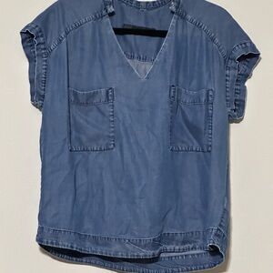 Zara Denim Blue Blouse with‎ Pockets V Neck Size Small